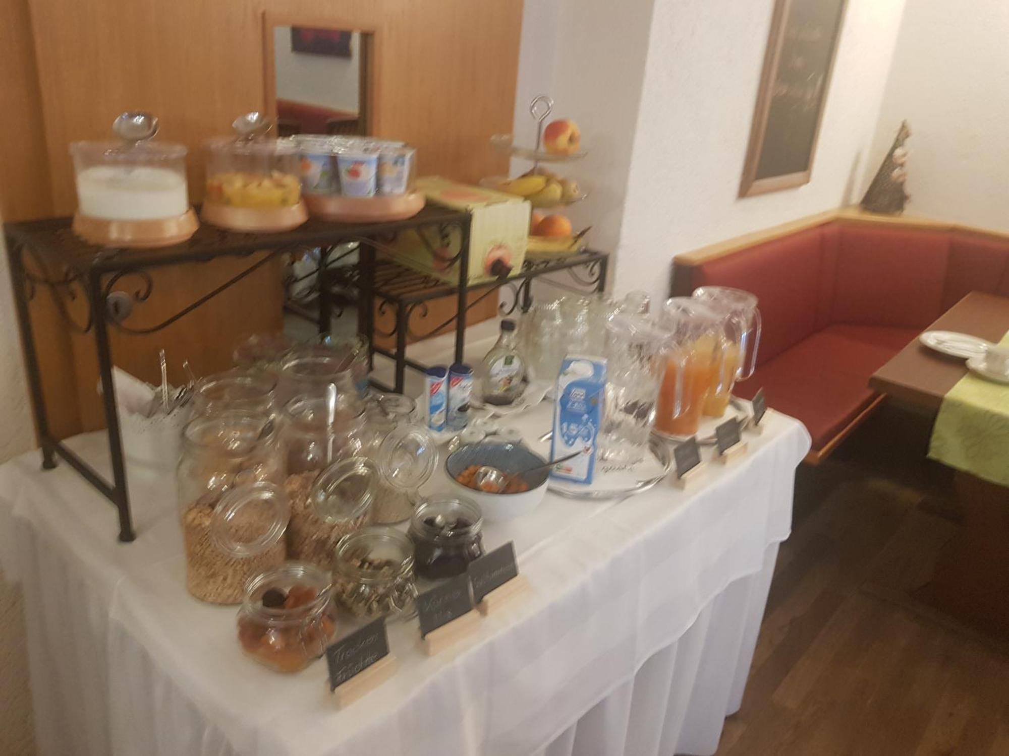 Hotel-Gasthof Wilder Mann Pfreimd Eksteriør billede